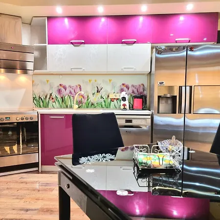 Premium 2Bd Central View Burgas With Parking Apartment *