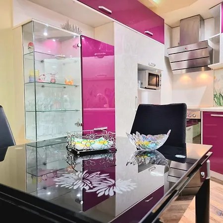 Premium 2Bd Central View Burgas With Parking Apartment