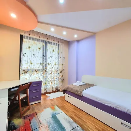 Premium 2Bd Central View Burgas With Parking Apartment