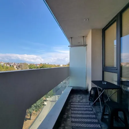 Premium 2Bd Central View Burgas With Parking Apartment *